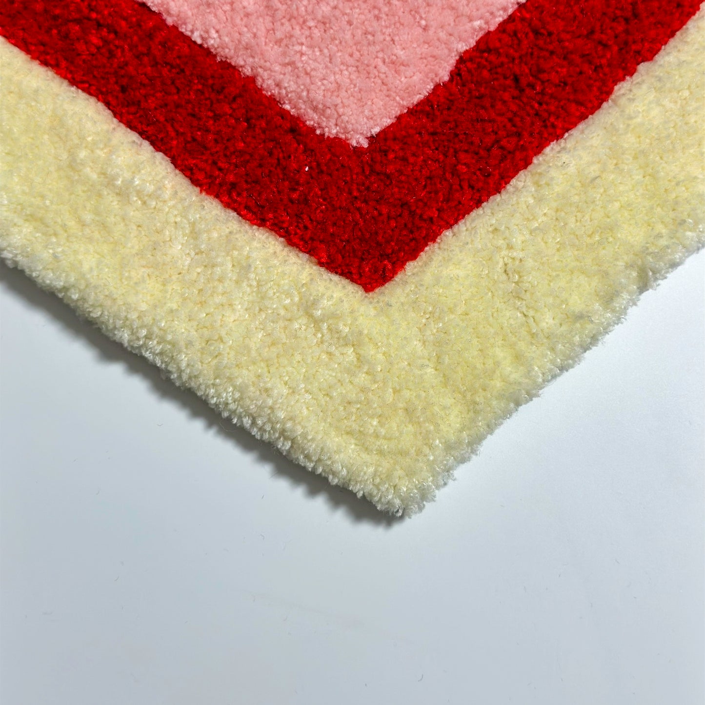 Kalp Tutulması El Yapımı Tufting Halı, Paspas