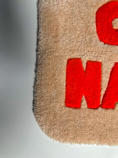 “Get Naked” Yazılı Ten El Yapımı Tufting Halı, Paspas